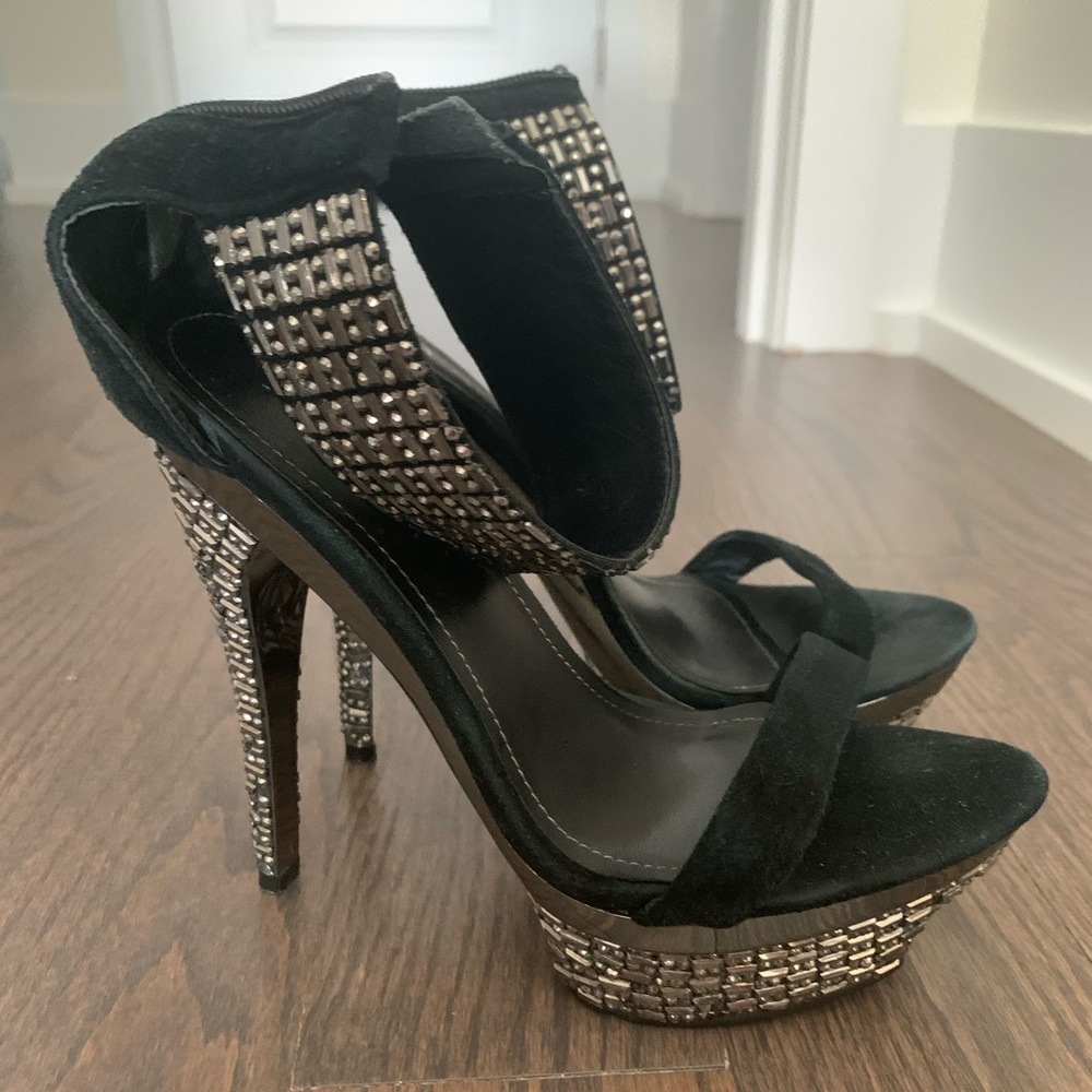 Black sandals